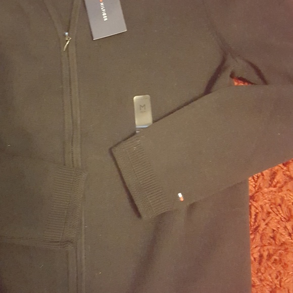 NWT Tommy Hilfiger Sweater - Picture 4 of 4